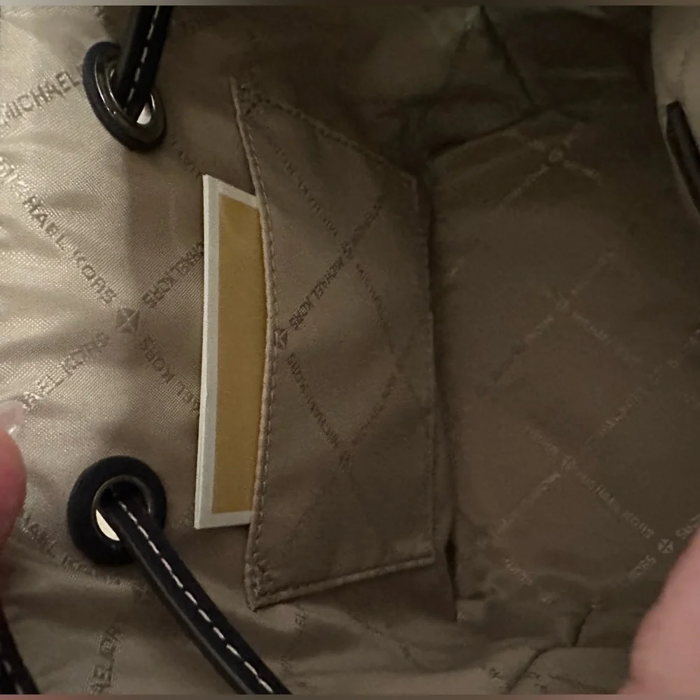 Michael Kors Small Suri Bucket Crossbody Bag Admiral Blue - Picture 6 of 8